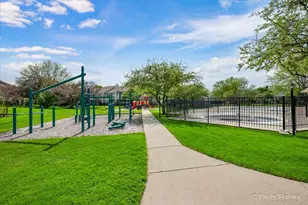 2941 Clematis Dr, Schaumburg, IL 60193 - Photo 36