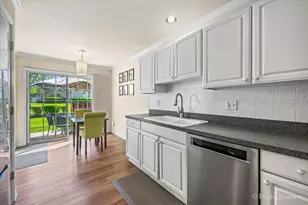 2941 Clematis Dr, Schaumburg, IL 60193 - Photo 14