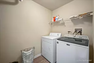 2941 Clematis Dr, Schaumburg, IL 60193 - Photo 30