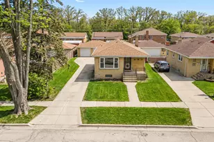 9120 26th Pl, Brookfield, IL 60513 - Photo 1
