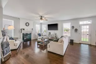 32 Catamaran Cir, Pingree Grove, IL 60140 - Photo 8