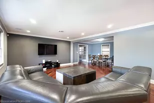 6400 N Knox Ave, Lincolnwood, IL 60712 - Photo 8