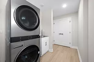 5825 W Byron St, Chicago, IL 60634 - Photo 24