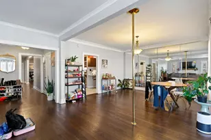 6756 S Oglesby Ave, Chicago, IL 60649 - Photo 8