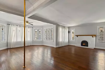 6756 S Oglesby Avenue #1, Chicago, IL 60649 - Photo 4