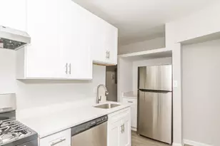 2716 W Rosemont Ave, Chicago, IL 60659 - Photo 4