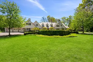 30 Bridlewood Rd, Northbrook, IL 60062 - Photo 1
