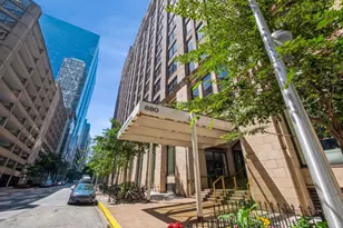 680 N Lake Shore Dr, Chicago, IL 60611 - Photo 1