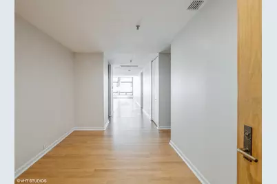 680 N Lake Shore Drive #715, Chicago, IL 60611 - Photo 2