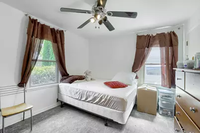 [Address not provided], Elgin, IL 60123 - Photo 18