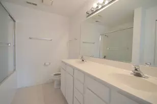 298 Jennifer Ct, Gurnee, IL 60031 - Photo 10