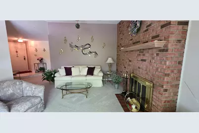 171 Grove Avenue #D, Des Plaines, IL 60016 - Photo 4