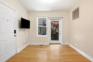 1443 W Victoria St, Chicago, IL 60660 - Photo 10