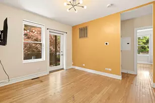 1443 W Victoria St, Chicago, IL 60660 - Photo 6