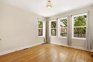 1443 W Victoria St, Chicago, IL 60660 - Photo 12