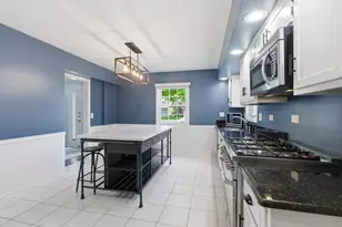 9343 Hamlin Ave, Evanston, IL 60203 - Photo 16