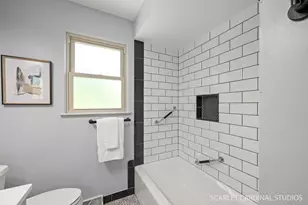 17 Meisinger Ln, Naperville, IL 60540 - Photo 20