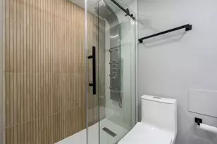 88 W Schiller St, Chicago, IL 60610 - Photo 14