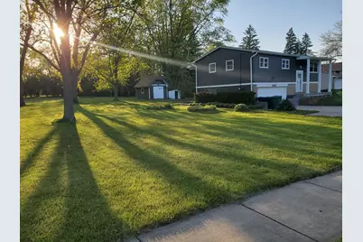 1048 Belle Plaine Avenue, Gurnee, IL 60031 - Photo 30