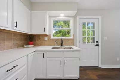 1048 Belle Plaine Avenue, Gurnee, IL 60031 - Photo 26
