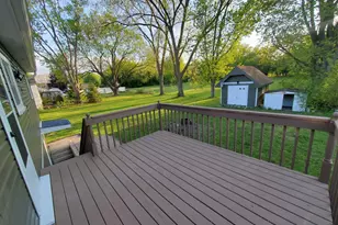 1048 Belle Plaine Ave, Gurnee, IL 60031 - Photo 34