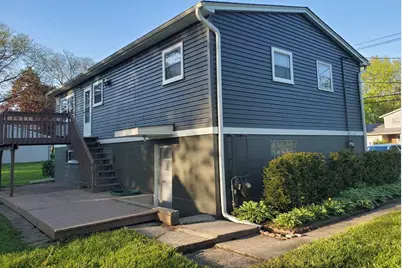 1048 Belle Plaine Avenue, Gurnee, IL 60031 - Photo 2