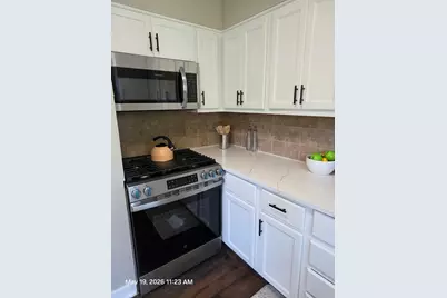 1048 Belle Plaine Avenue, Gurnee, IL 60031 - Photo 12