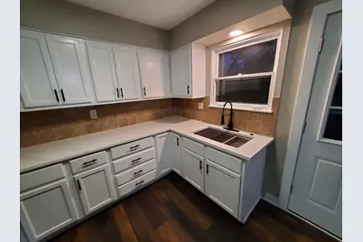 1048 Belle Plaine Avenue, Gurnee, IL 60031 - Photo 10
