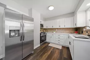 1048 Belle Plaine Ave, Gurnee, IL 60031 - Photo 20