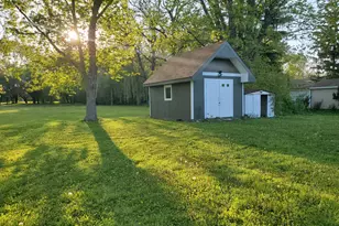 1048 Belle Plaine Ave, Gurnee, IL 60031 - Photo 32
