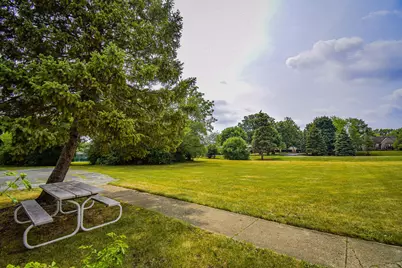 575 Berry Avenue #2B, Grayslake, IL 60030 - Photo 6