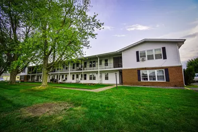 575 Berry Avenue #2B, Grayslake, IL 60030 - Photo 8