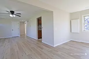 1717 Lyons Ct, Waukegan, IL 60085 - Photo 6