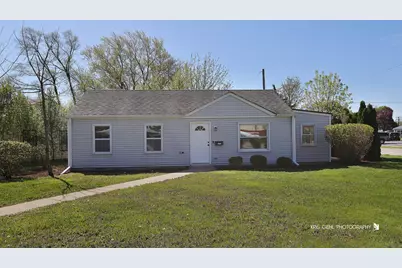 1717 Lyons Court, Waukegan, IL 60085 - Photo 1