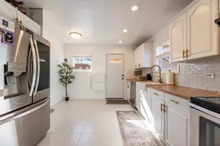 15020 Park Ave, Oak Forest, IL 60452 - Photo 4