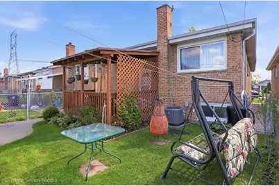 7514 Lockwood Avenue, Burbank, IL 60459 - Photo 6
