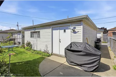 7514 Lockwood Avenue, Burbank, IL 60459 - Photo 4