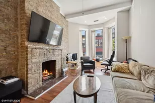 116 W Grand Ave, Chicago, IL 60654 - Photo 2