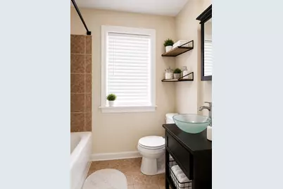 720 Adams Street, Elgin, IL 60123 - Photo 8
