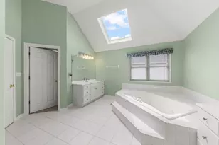 3748 Sunburst Ln, Naperville, IL 60564 - Photo 16