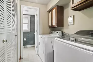 1029 Webster Ln, Schaumburg, IL 60193 - Photo 14