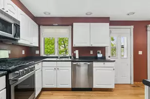 1029 Webster Ln, Schaumburg, IL 60193 - Photo 6