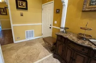 107 Autumn Ct, Buffalo Grove, IL 60089 - Photo 8