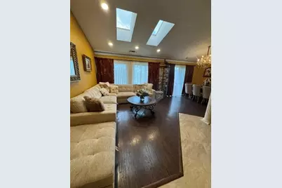 107 Autumn Court #107, Buffalo Grove, IL 60089 - Photo 4