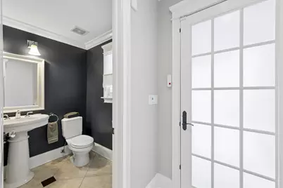 245 W Winthrop Avenue, Elmhurst, IL 60126 - Photo 20
