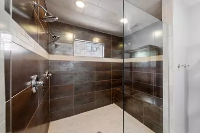 245 W Winthrop Avenue, Elmhurst, IL 60126 - Photo 22