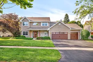 1147 Silo Hill Dr, Grayslake, IL 60030 - Photo 2