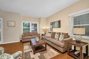 1147 Silo Hill Dr, Grayslake, IL 60030 - Photo 6