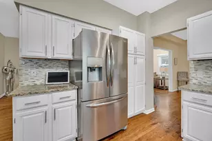 1147 Silo Hill Dr, Grayslake, IL 60030 - Photo 12