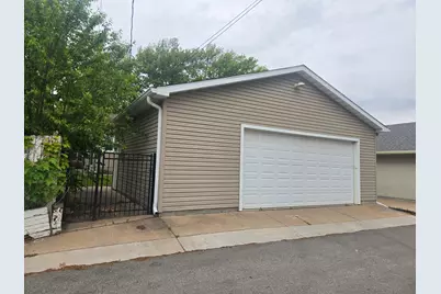 2929 Grand Avenue, Davenport, IA 52803 - Photo 4